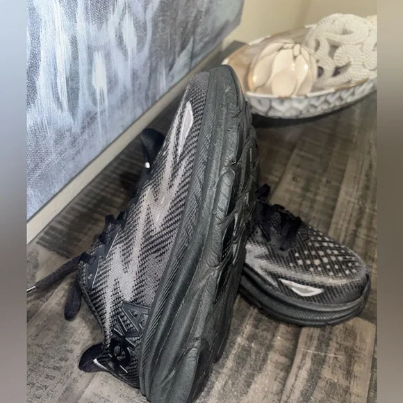 Hoka Clifton 9 women's training shoe SZ 6 - Picture 12 of 12